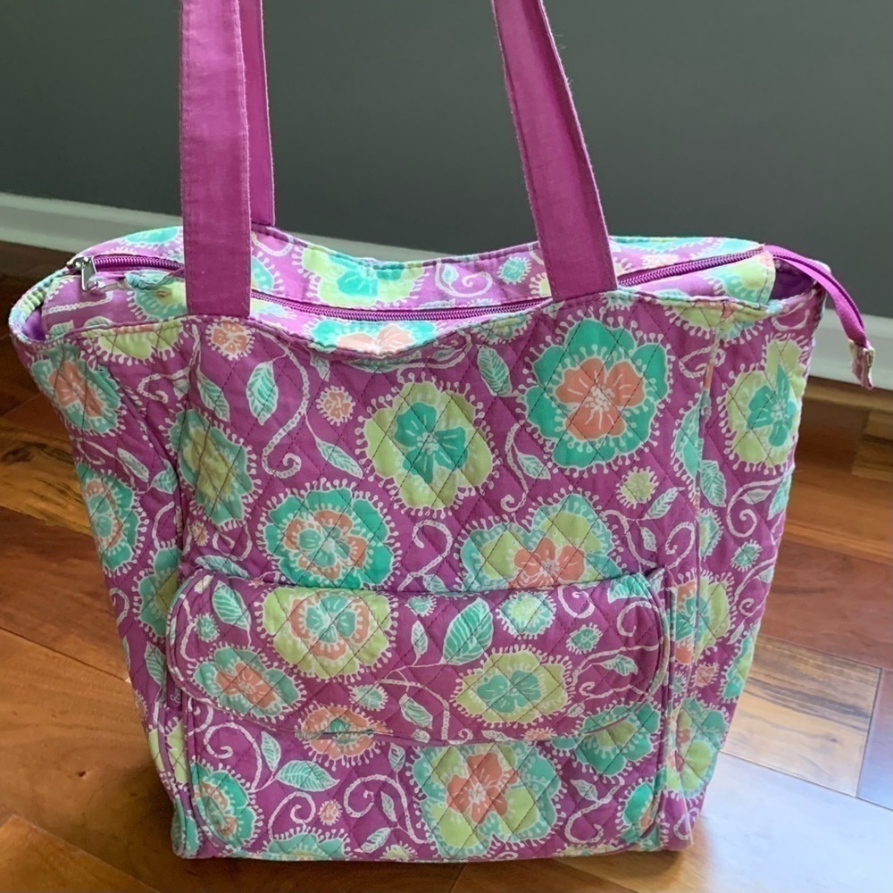 Emma Chloe Floral Resort Bag